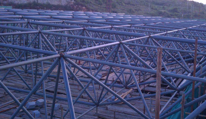 福建概述网架加工公司对网架保温隔热的办法